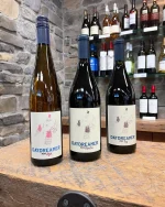 Come in and try @daydreamerwines until 7pm! 

#instoretasting #bcwine #rose #pinotnoir # syrahviognier